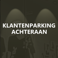Klantenparking achteraan